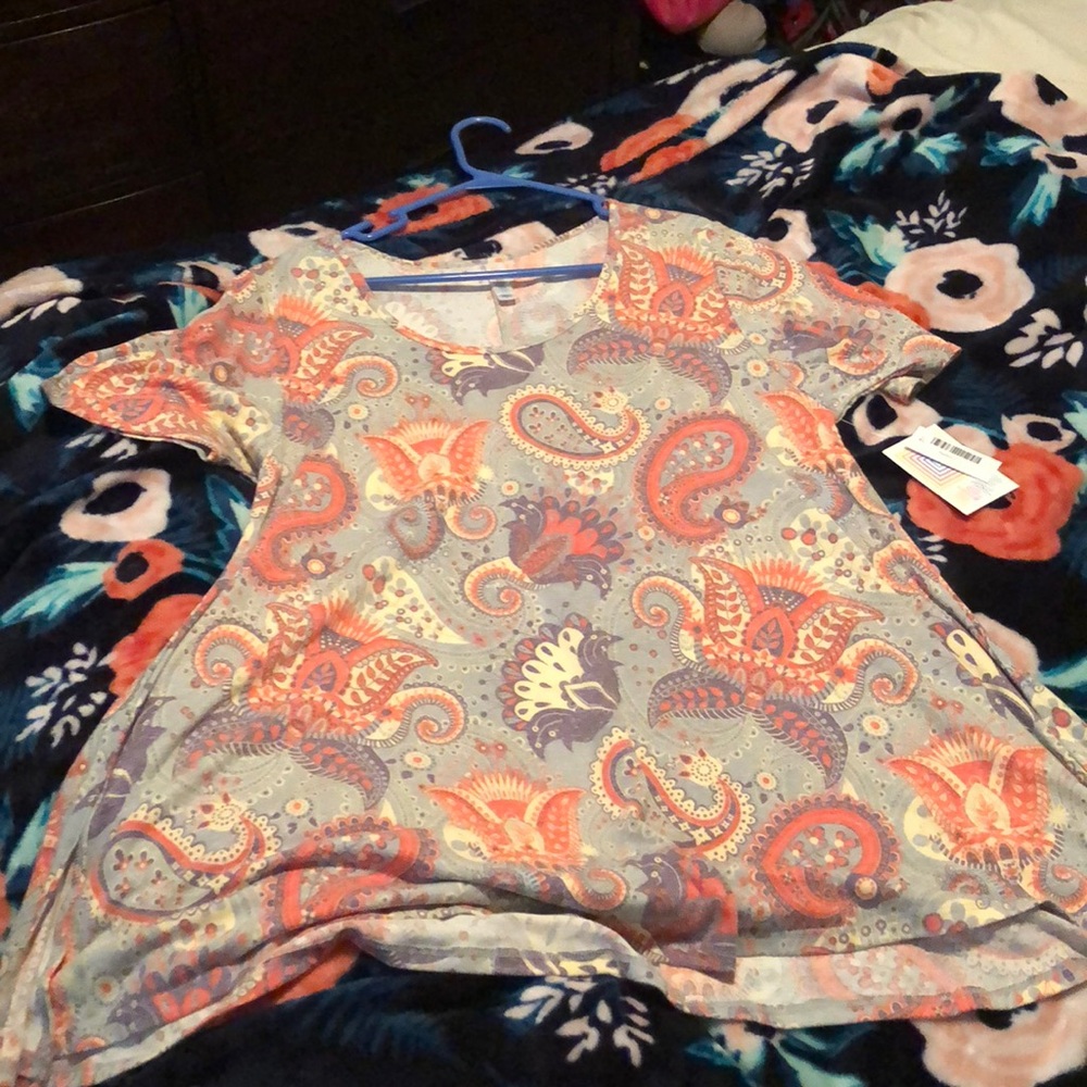 Lularoe shirt - Picture 1 of 1